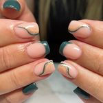 Green line nail art